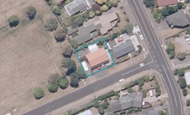 2 Besley Place, Acacia Bay, Taupo - Carousel 1