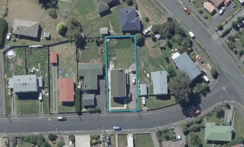 6 Barton Street, Brockville, Dunedin - Carousel 1