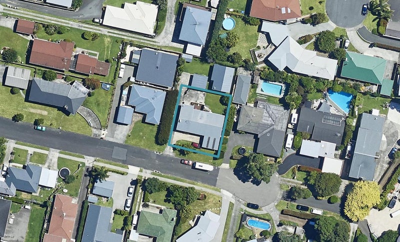 10A Roderick Street, Otumoetai, Tauranga - Carousel 1