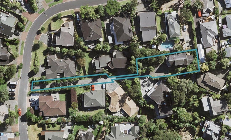 16 Chamari Close, Titirangi, Auckland - Carousel 1
