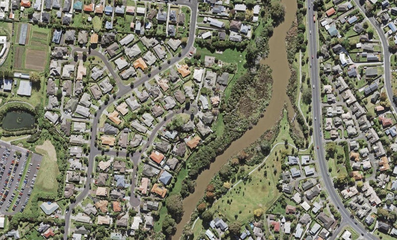 25 Jubaea Place, Henderson, Auckland - Carousel 1
