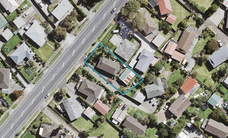 52A Forest Hill Road, Henderson, Auckland - Carousel 1