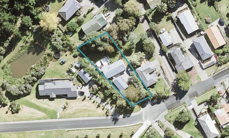 37 Cedar Terrace, Stanmore Bay, Whangaparaoa - Carousel 1
