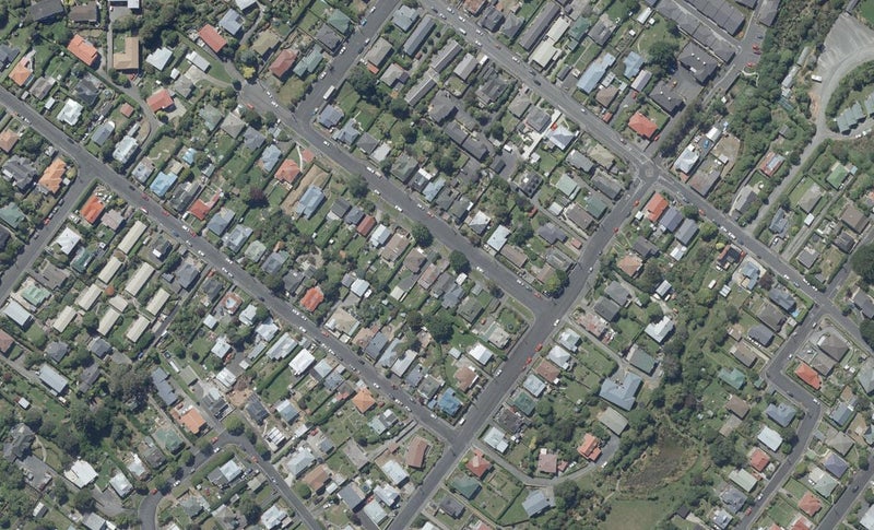 7 Kinsman Street, Kaikorai, Dunedin - Carousel 1