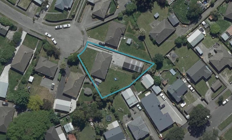 10 Nyton Place, Bryndwr, Christchurch - Carousel 1