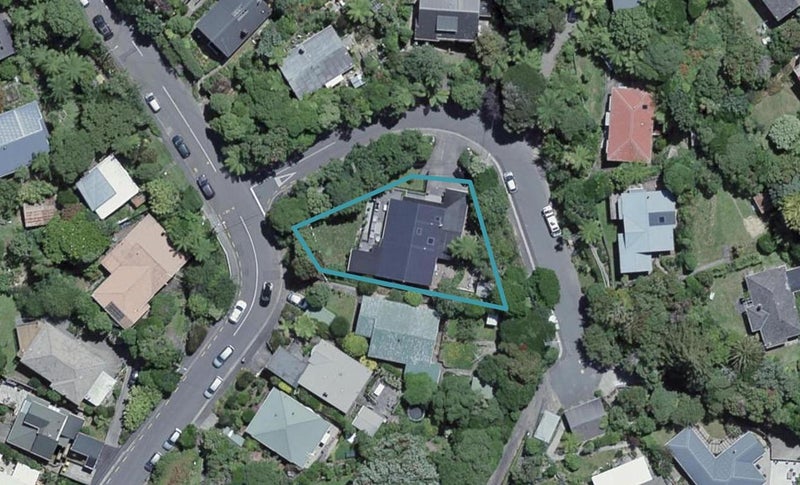 2 Iwi Street, Ngaio, Wellington - Carousel 1