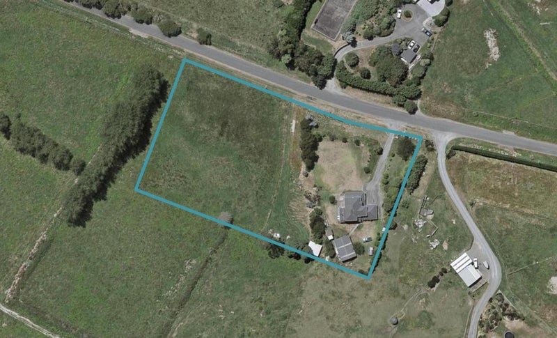 37 Gary Road, Peka Peka - Carousel 1