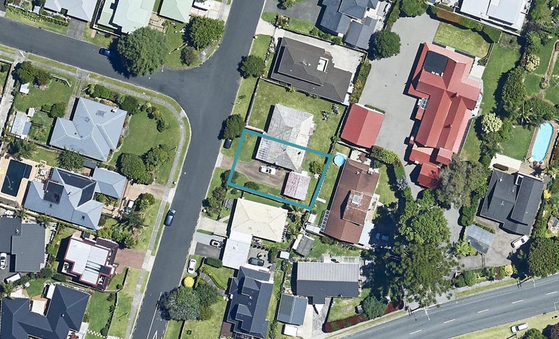 7 Hillcrest Road, Otumoetai, Tauranga - Carousel 1