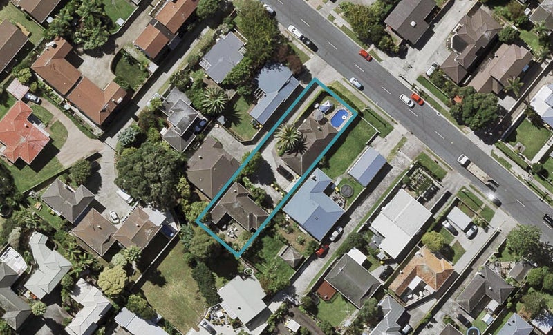 2/113 Nile Road, Milford, North Shore City - Carousel 1