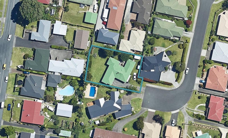 12 Lilac Place, Otumoetai, Tauranga - Carousel 1