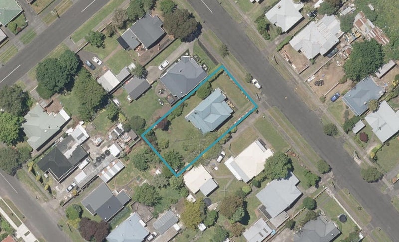 44 Jellicoe Street, Whanganui East, Whanganui - Carousel 1