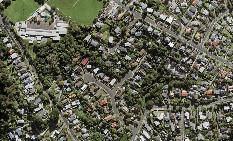 2 Tynor Place, Hillsborough, Auckland - Carousel 1