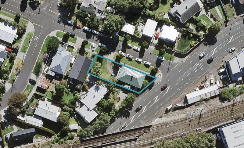1/2 Rocky Nook Avenue, Mount Albert, Auckland - Carousel 1