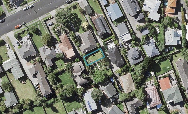 7/33 Williamson Avenue, Belmont, Auckland - Carousel 1