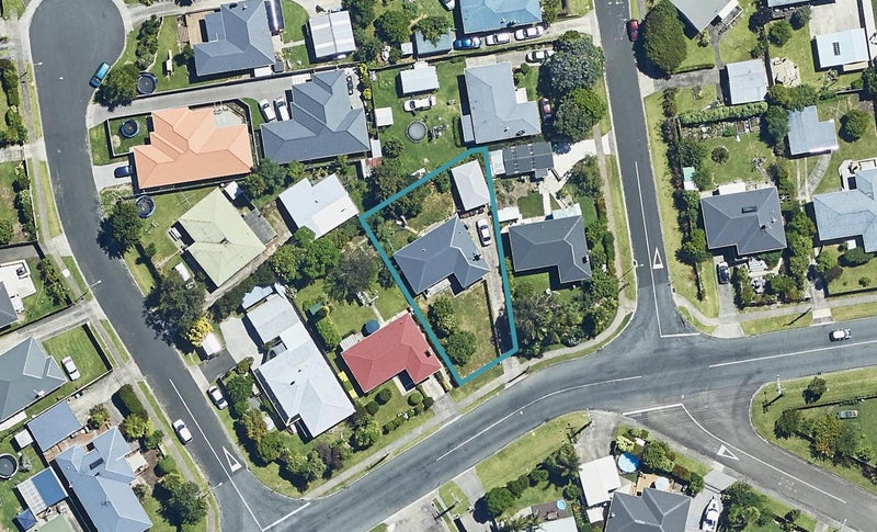 52 Kingswood Road, Brookfield, Tauranga - Carousel 1