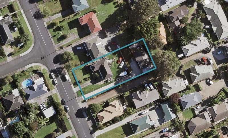 2/10 Bowater Place, Manurewa, Auckland - Carousel 1