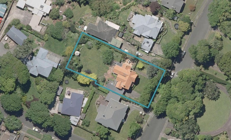 3 Tulloch Street, Saint Johns Hill, Whanganui - Carousel 1
