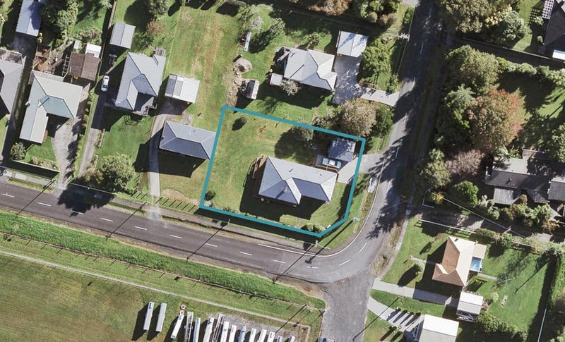1 Punga Road, Whenuapai, Auckland - Carousel 1