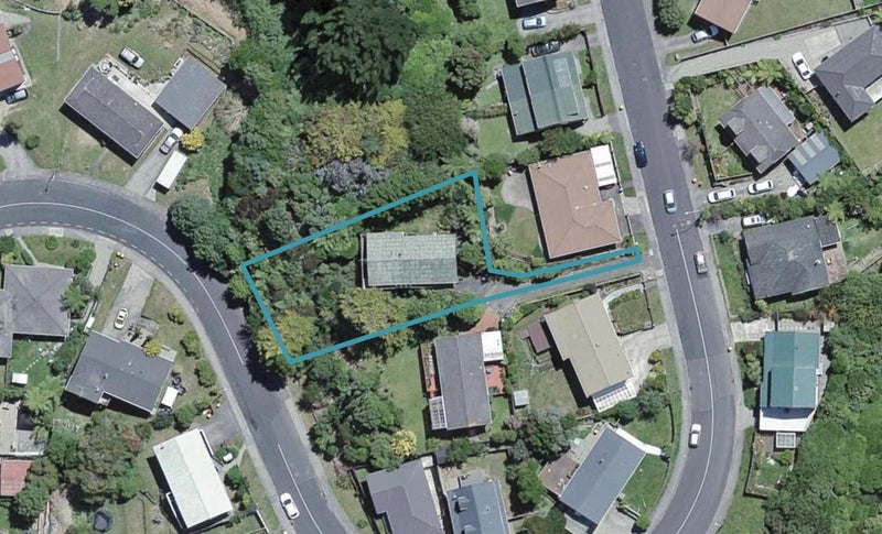 55 Percy Dyett Drive, Karori, Wellington - Carousel 1