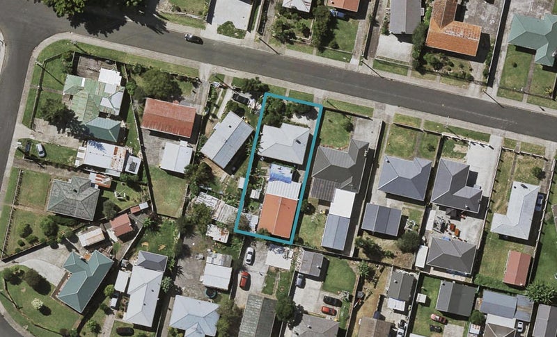 19 Franklyne Road, Otara, Auckland - Carousel 1
