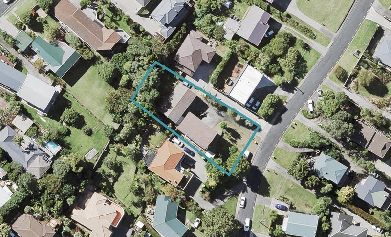2/43 Nigel Road, Browns Bay, Auckland - Carousel 1