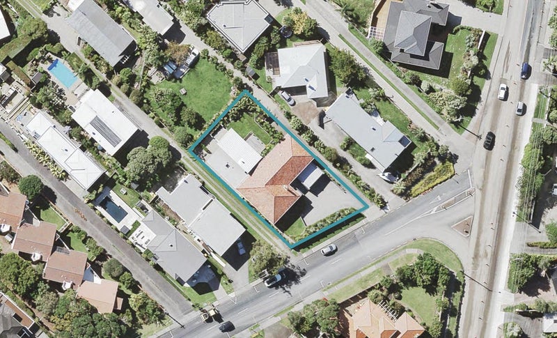 158 Aberdeen Road, Campbells Bay, Auckland - Carousel 1