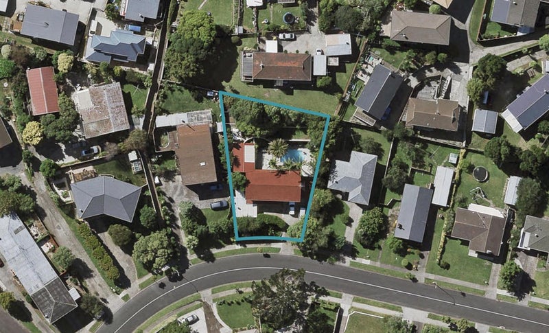 26 Marriott Road, Pakuranga, Auckland - Carousel 1