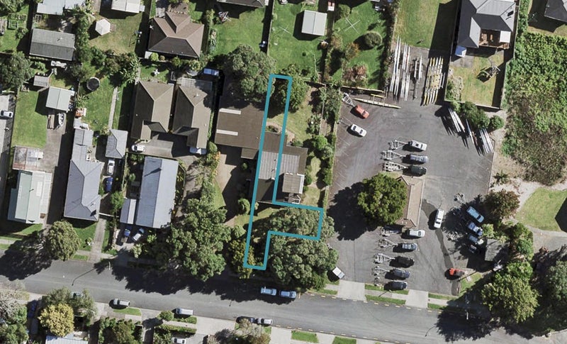 11/16 Hazards Road, Weymouth, Auckland - Carousel 1