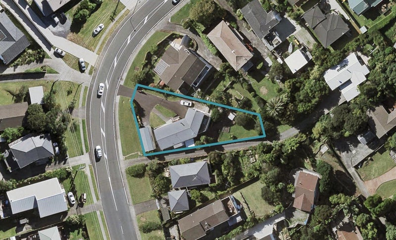 77 Sunset Road, Totara Vale, Auckland - Carousel 1