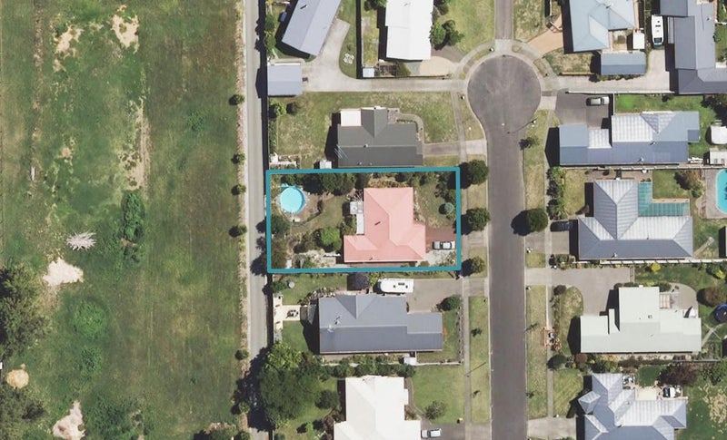 8 Ruth Street, Riverdale, Gisborne - Carousel 1