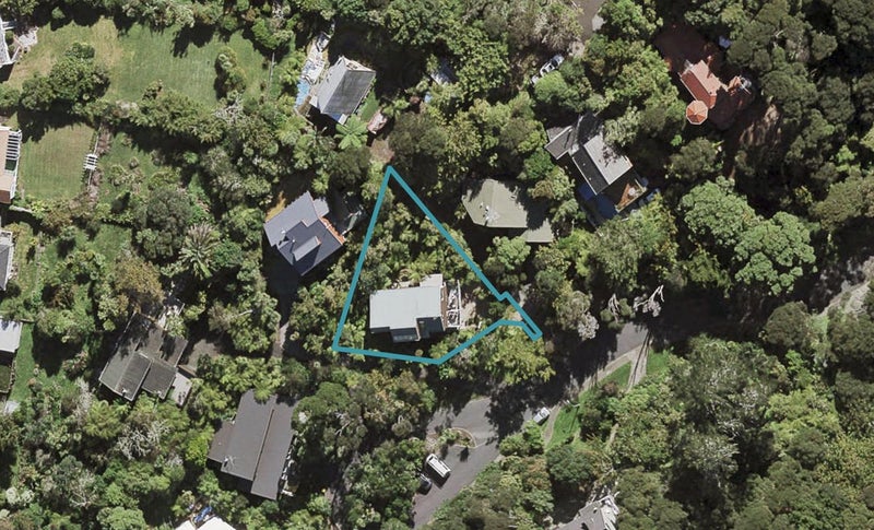 27 Trelawny Place, Hillcrest, Auckland - Carousel 1