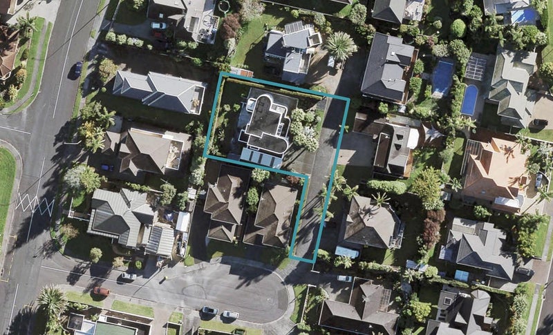 6 Mako Street, West Harbour, Auckland - Carousel 1