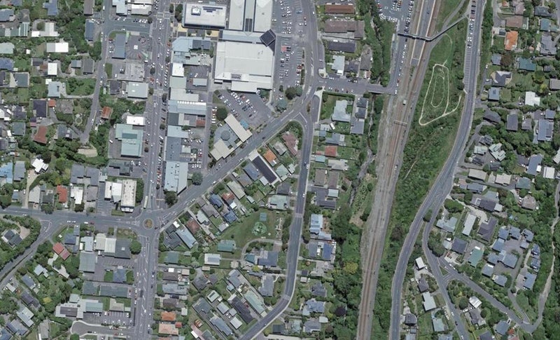 31 Oxford Street, Tawa, Wellington - Carousel 1