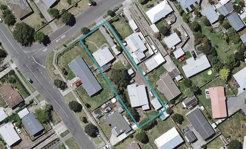 1303 Jubilee Street, Mayfair, Hastings - Carousel 1