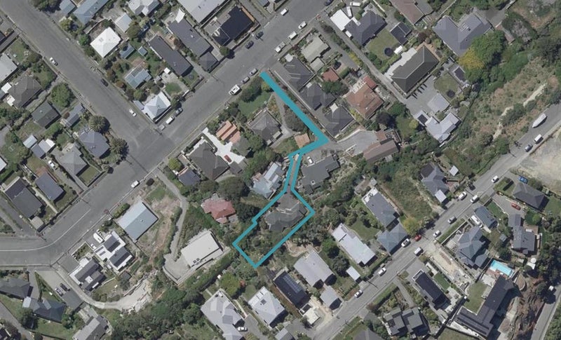 8 Ball Lane, Redcliffs, Christchurch - Carousel 1