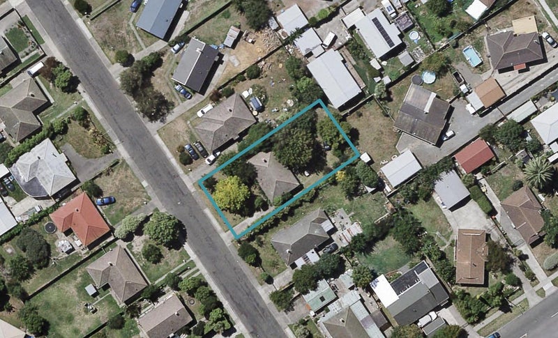 1236 Cunningham Crescent, Mayfair, Hastings - Carousel 1