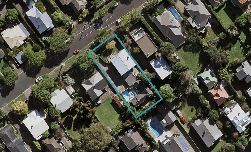 10 Rotomahana Terrace, Remuera, Auckland - Carousel 1