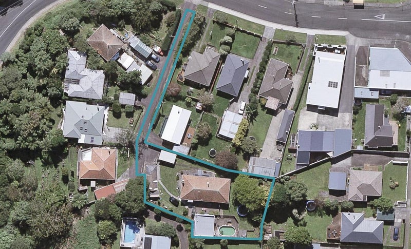 290 Huatoki Street, Upper Vogeltown, New Plymouth - Carousel 1