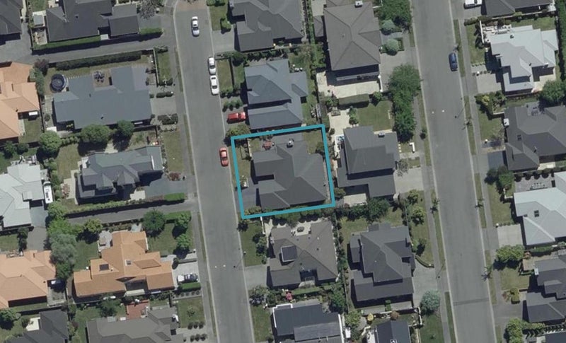 10 Brookfield Drive, Northwood, Christchurch - Carousel 1