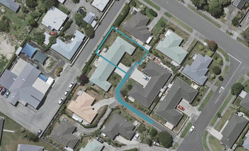 12 Villa Grove, Paraparaumu - Carousel 1