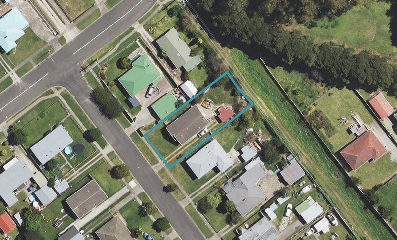 4 Hudson Street, Inner Kaiti, Gisborne - Carousel 1