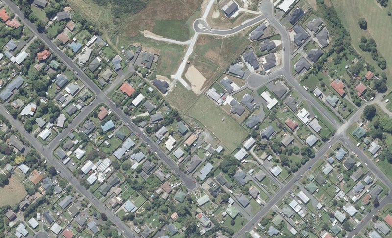 5 Harakeke Lane, FAIRFIELD, LOWER HUTT - Carousel 1