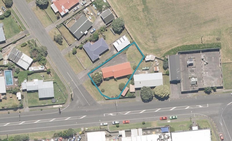 2 Hood Street, Castlecliff, Whanganui - Carousel 1