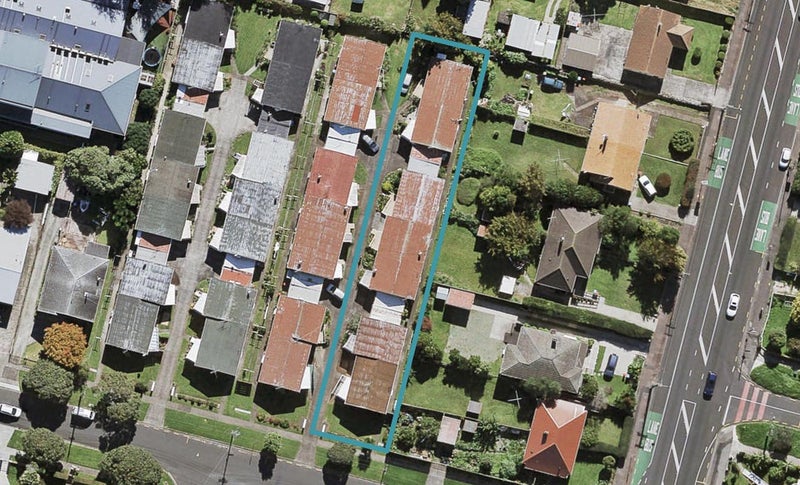 2/1 Coyle Street, Sandringham, Auckland - Carousel 1