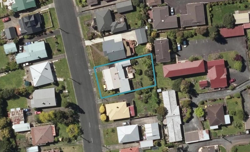 12 Wallace Street, Regent, Whangarei - Carousel 1