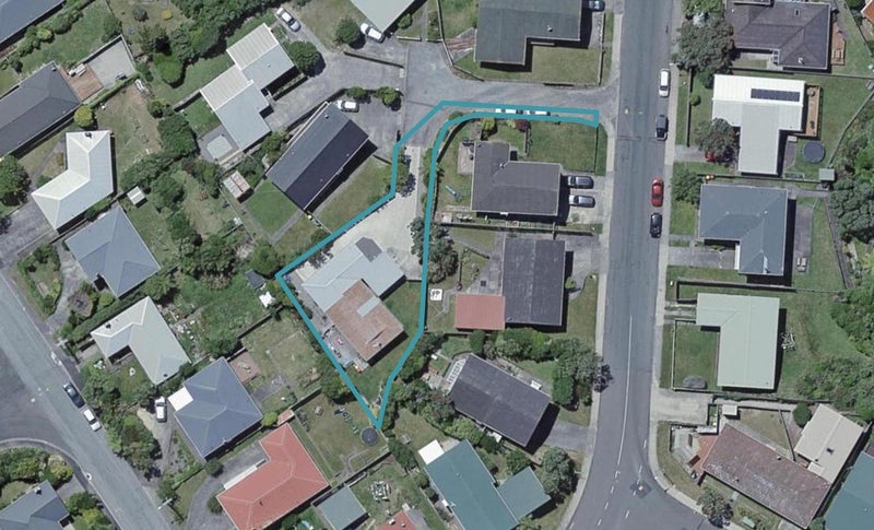 55 Baylands Drive, Newlands, Wellington - Carousel 1
