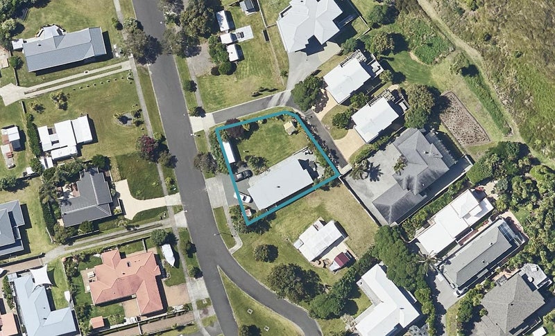 51 Bowentown Boulevard, Bowentown, Waihi Beach - Carousel 1