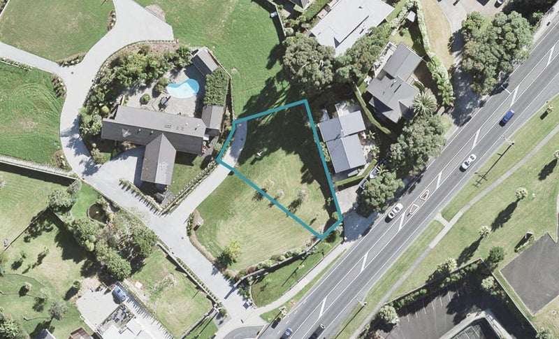 4 Ridgeview Close, Red Beach, Red Beach - Carousel 1