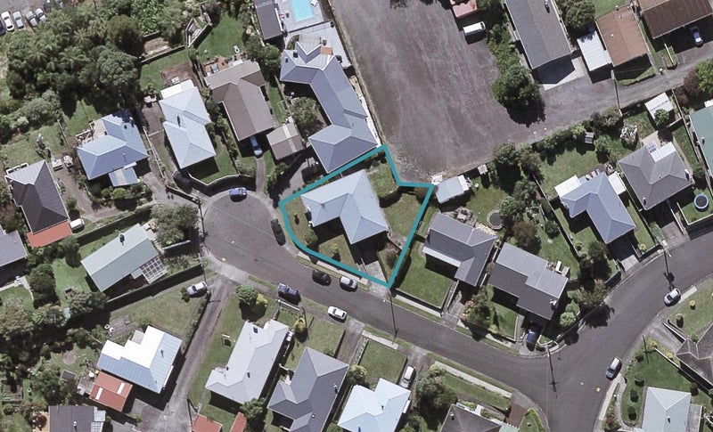 6 Blenheim Place, Vogeltown, New Plymouth - Carousel 1