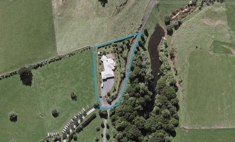 484B Carrington Road, Hurworth, New Plymouth - Carousel 1